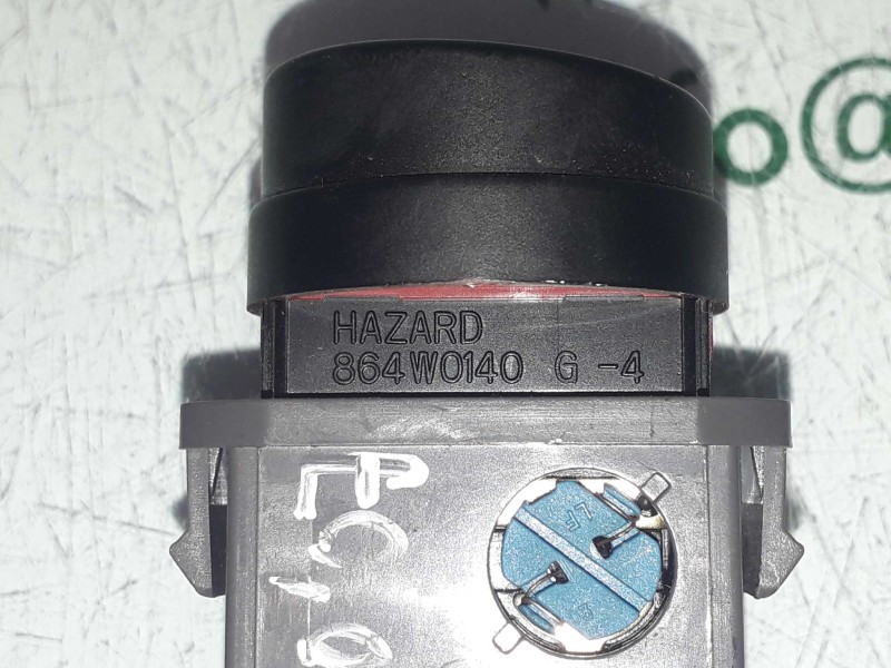 Recambio de warning para chevrolet aveo lt referencia OEM IAM 864W0140  