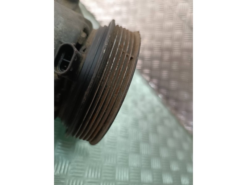 Recambio de compresor aire acondicionado para nissan almera (n16/e) acenta referencia OEM IAM 6561318  DELPHI