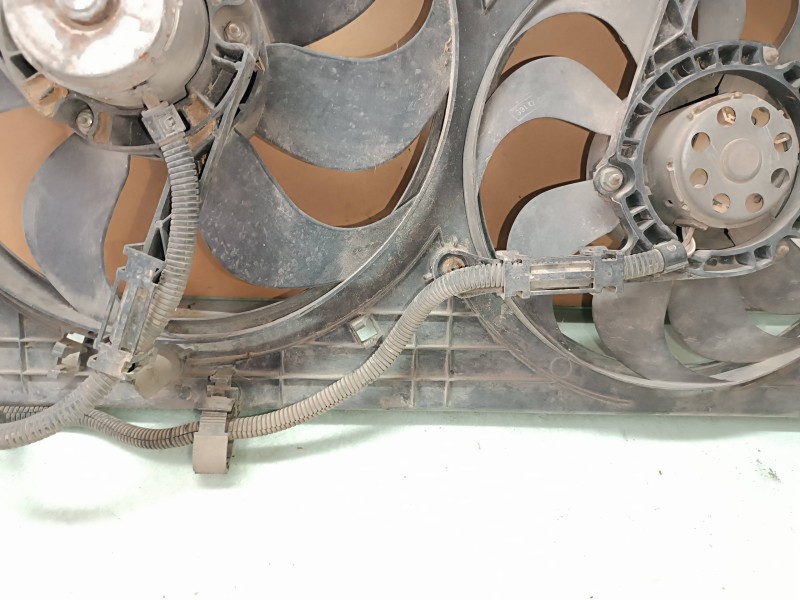 Recambio de electroventilador para skoda octavia berlina (1u2) 1.8 20v turbo referencia OEM IAM 1J0121207C 1J0121205 1355D2352