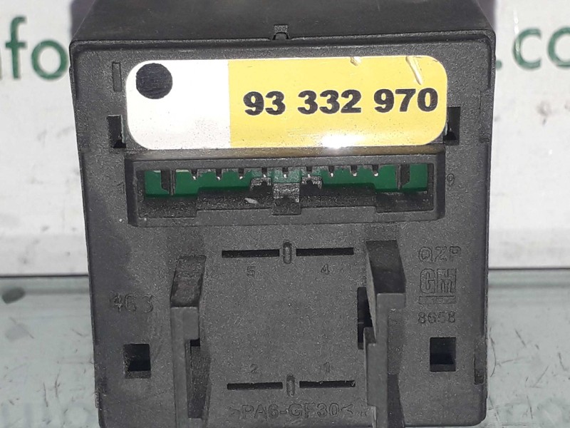 Recambio de warning para opel meriva cosmo referencia OEM IAM 93332970  