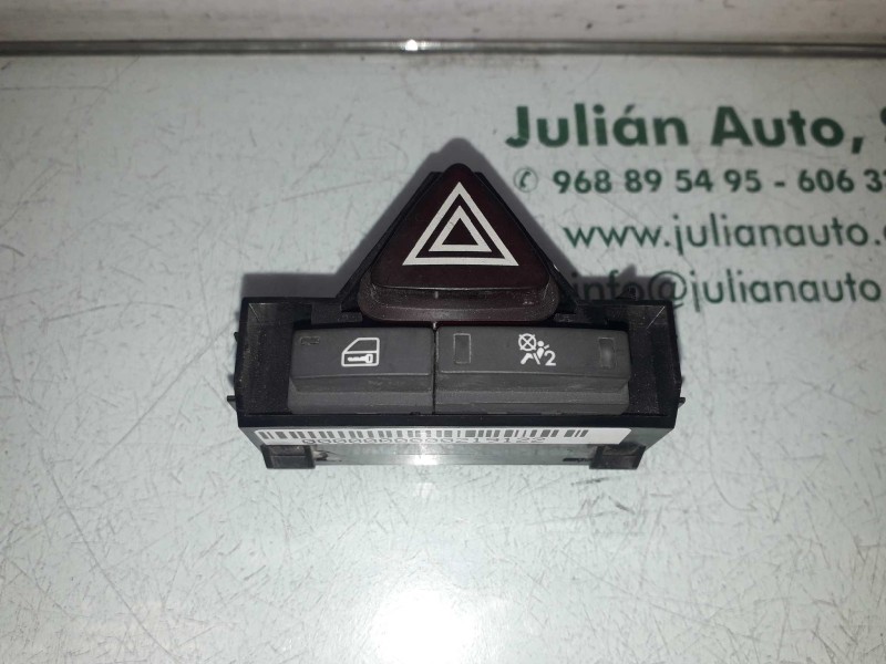 Recambio de warning para opel corsa d excellence referencia OEM IAM 13189529  