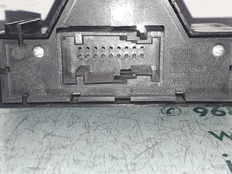 Recambio de warning para opel corsa d excellence referencia OEM IAM 13189529  