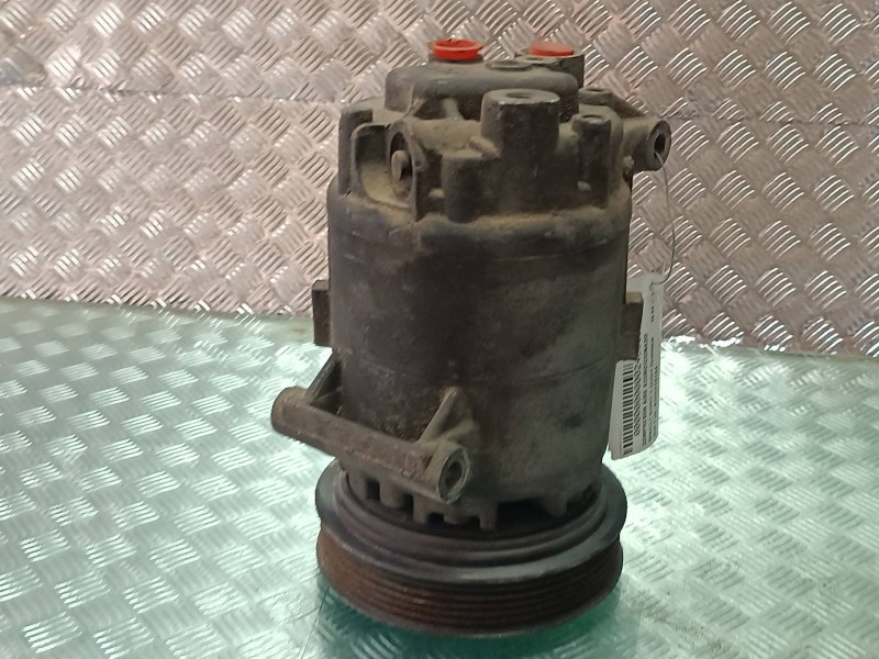 Recambio de compresor aire acondicionado para renault scenic ii confort dynamique referencia OEM IAM 8200316164  DELPHI