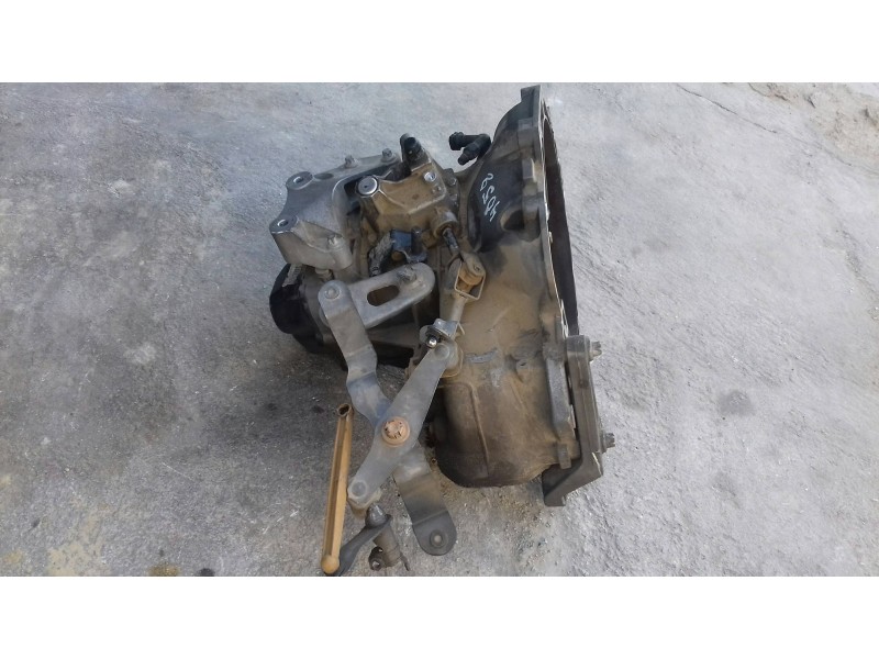 Recambio de caja cambios para opel corsa d selective referencia OEM IAM F17 A14287714AT9W419 5 VELOCIDADES