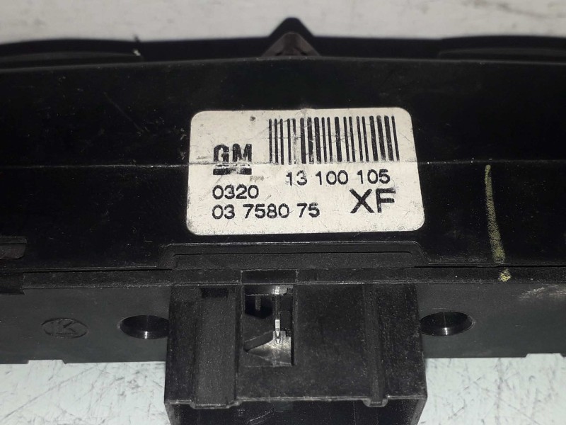 Recambio de warning para opel astra h berlina cosmo referencia OEM IAM 03758075 13100105 