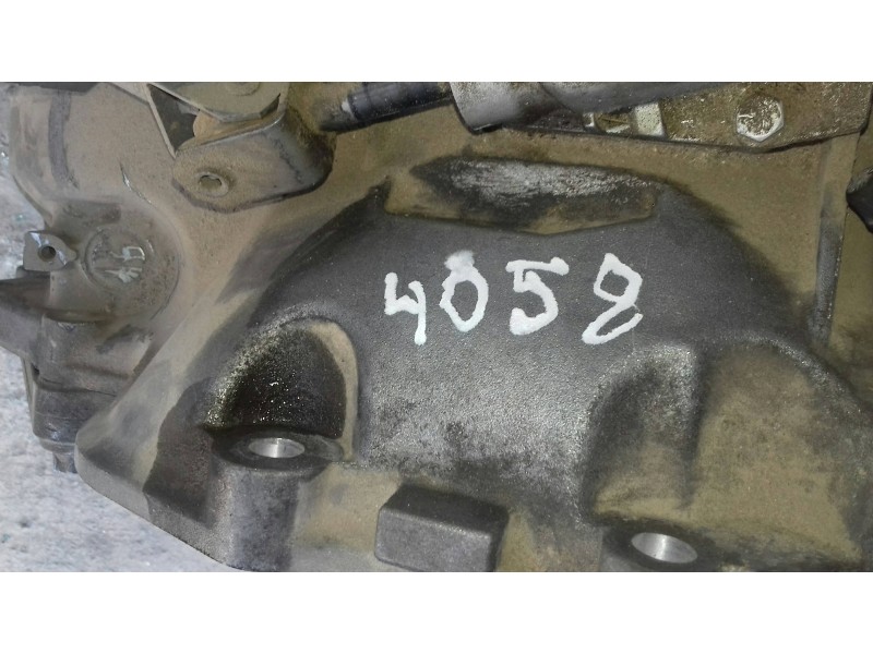 Recambio de caja cambios para opel corsa d selective referencia OEM IAM F17 A14287714AT9W419 5 VELOCIDADES