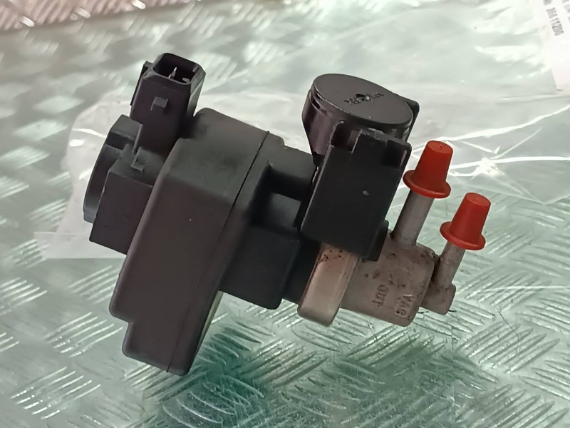 Recambio de valvula aire adicional para kia carens (un) concept referencia OEM IAM 36611200  CONECTOR 2 PINES