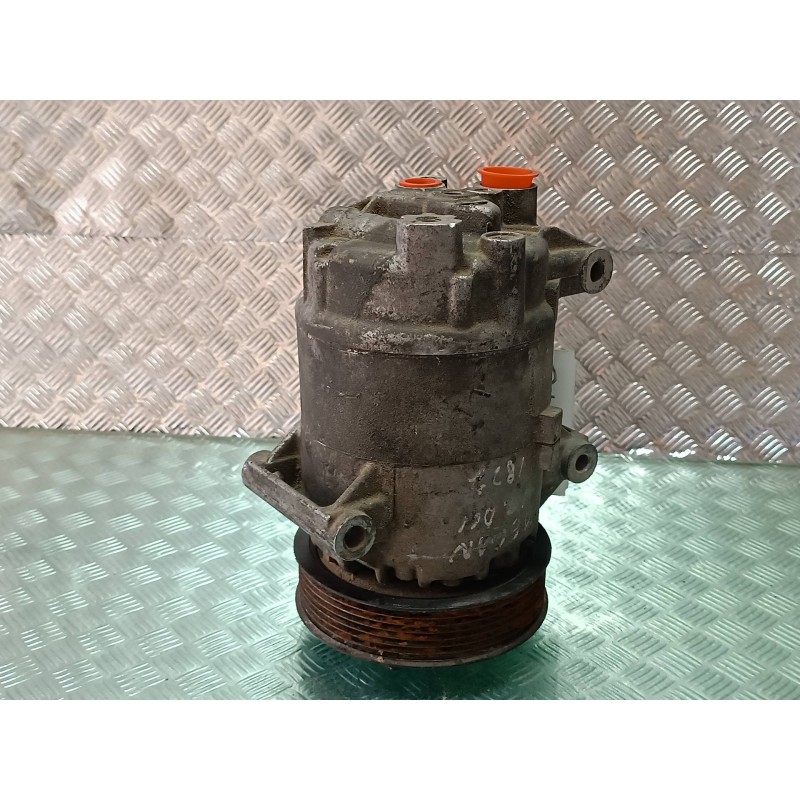 Recambio de compresor aire acondicionado para renault megane ii berlina 5p dynamique referencia OEM IAM 8200457418 R134A DELPHI