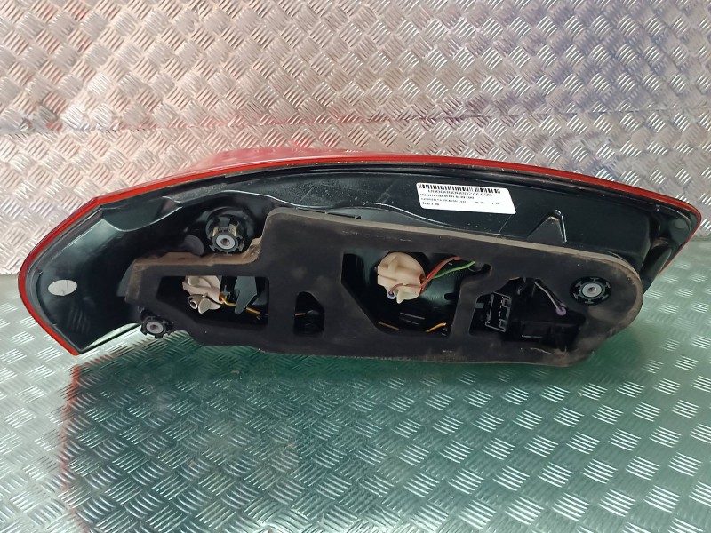 Recambio de piloto trasero derecho para citroen c4 picasso feel referencia OEM IAM   HELLA