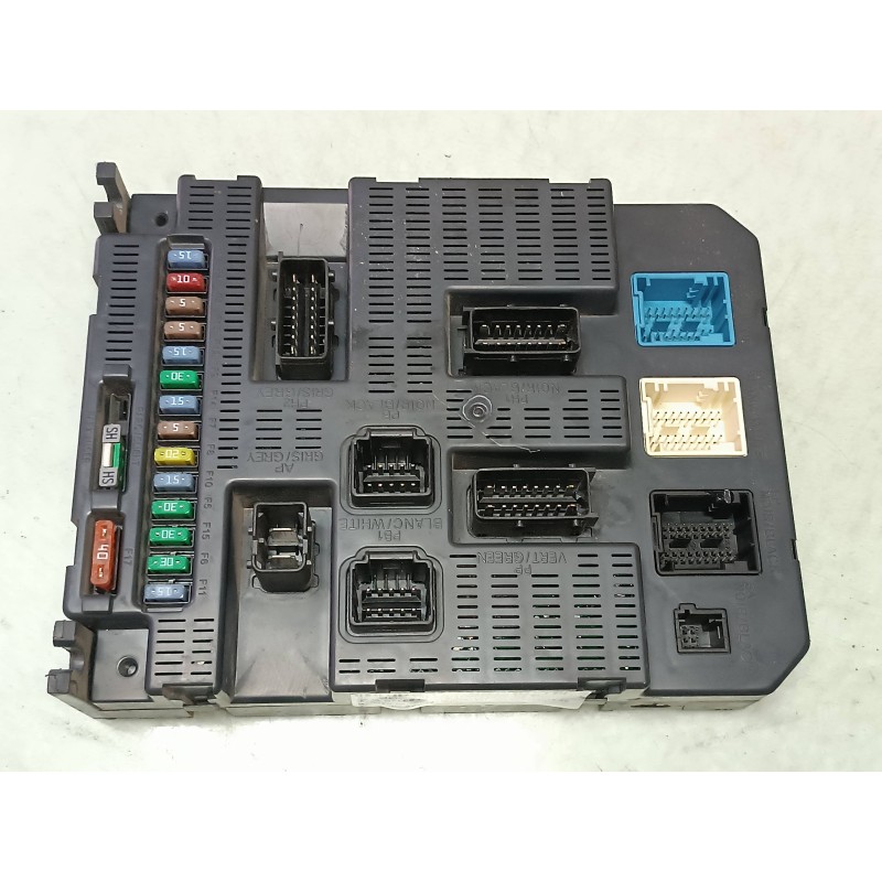 Recambio de caja reles / fusibles para citroen c4 berlina collection referencia OEM IAM 9663798480 BSI 2004 P0800 VALEO