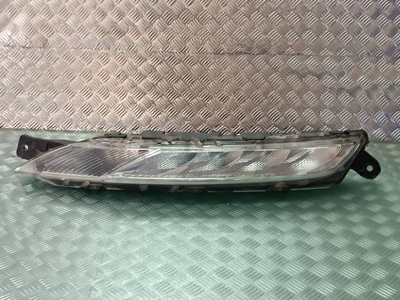 Recambio de piloto delantero izquierdo para citroen c4 picasso feel referencia OEM IAM 9676036380  VALEO