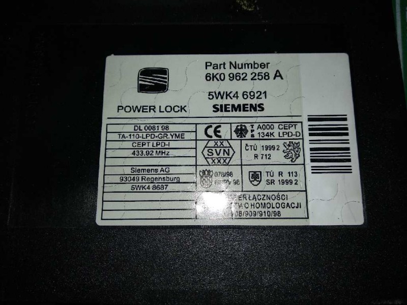 Recambio de centralita motor uce para seat ibiza (6k1) select referencia OEM IAM 038906013AB 0281001911 KIT - BOSCH