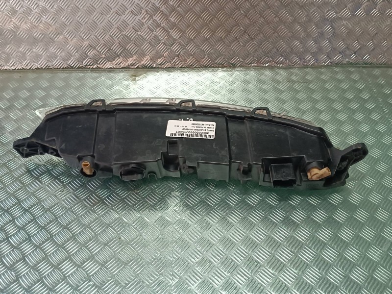 Recambio de piloto delantero izquierdo para citroen c4 picasso feel referencia OEM IAM 9676036380  VALEO