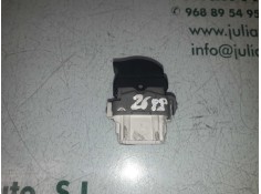 Recambio de mando elevalunas trasero izquierdo para renault scenic ii grand confort authentique referencia OEM IAM 2808201 31502 2