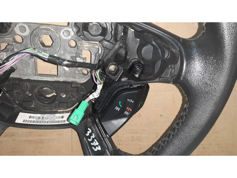 Recambio de volante para ford focus lim. (cb8) sport referencia OEM IAM AM513600DE3ZHE AM513600DE PIEL