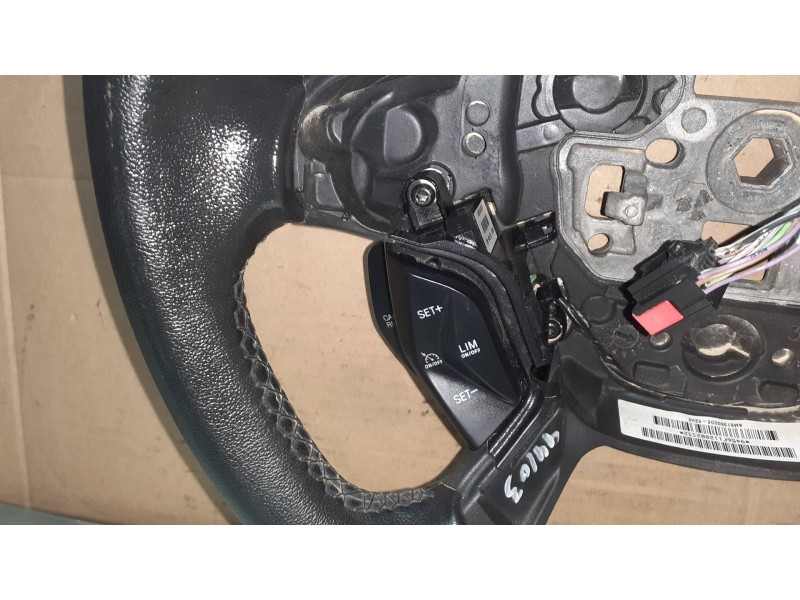 Recambio de volante para ford focus lim. (cb8) sport referencia OEM IAM AM513600DE3ZHE AM513600DE PIEL