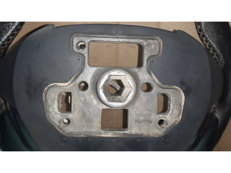 Recambio de volante para ford focus lim. (cb8) sport referencia OEM IAM AM513600DE3ZHE AM513600DE PIEL