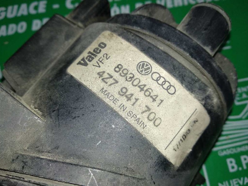 Recambio de faro antiniebla derecho para audi allroad quattro (4b5) 2.5 tdi (132kw) referencia OEM IAM 4Z7941700 89304641 