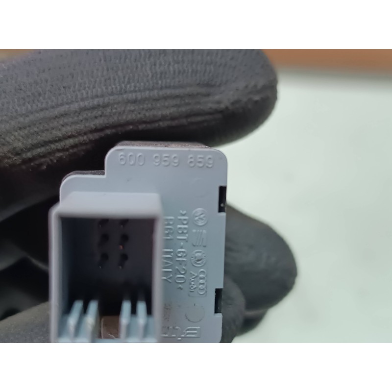 Recambio de interruptor para seat ibiza (6l1) cool referencia OEM IAM 6Q0959859 CONECTOR 4 PINES SEGURO ELEVALUNAS