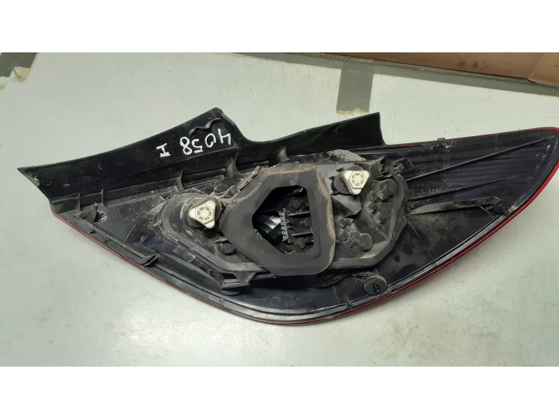 Recambio de piloto trasero izquierdo para opel corsa d selective referencia OEM IAM 13269050 89037882 89318811