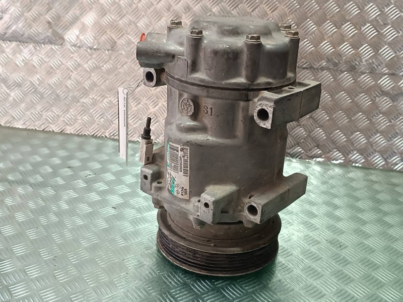 Recambio de compresor aire acondicionado para dacia sandero ambiance referencia OEM IAM 926006229R SD7V16 SANDEN