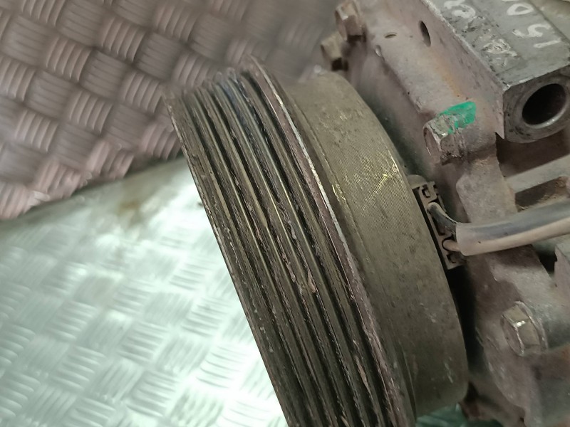 Recambio de compresor aire acondicionado para dacia sandero ambiance referencia OEM IAM 926006229R SD7V16 SANDEN