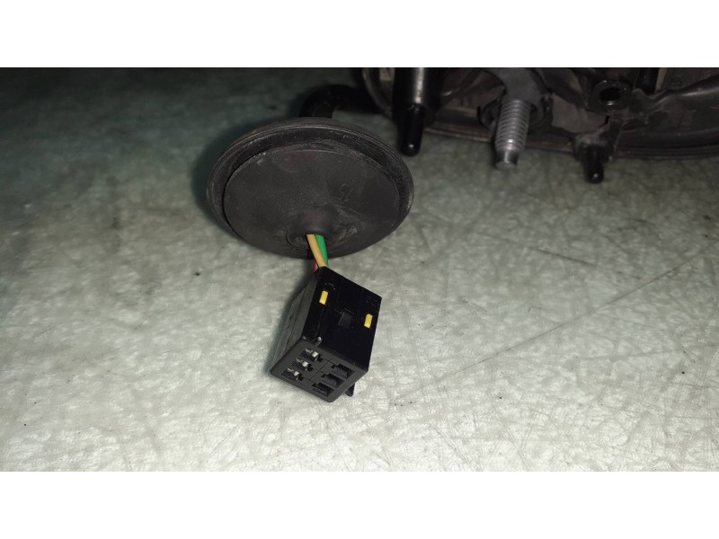 Recambio de retrovisor izquierdo para opel corsa d selective referencia OEM IAM 468435664 E1020873 ELECTRICO