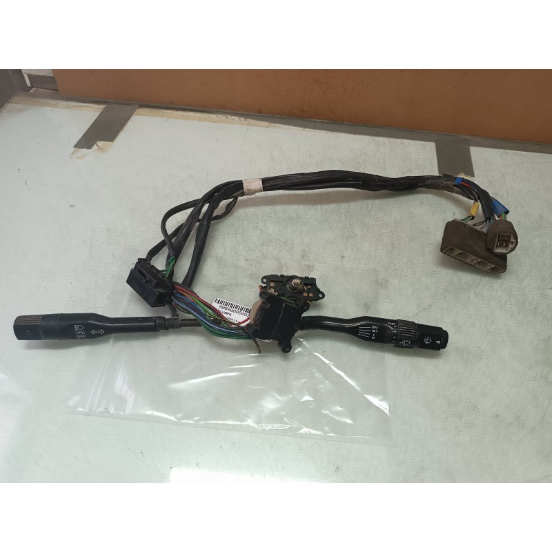 Recambio de mando limpia para hyundai galloper 2.5 d. referencia OEM IAM 330310L  