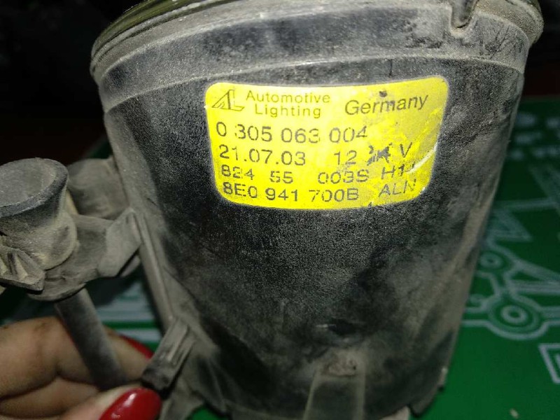 Recambio de faro antiniebla derecho para audi a4 berlina (8e) 2.5 tdi (120kw) referencia OEM IAM 8E0941700B  
