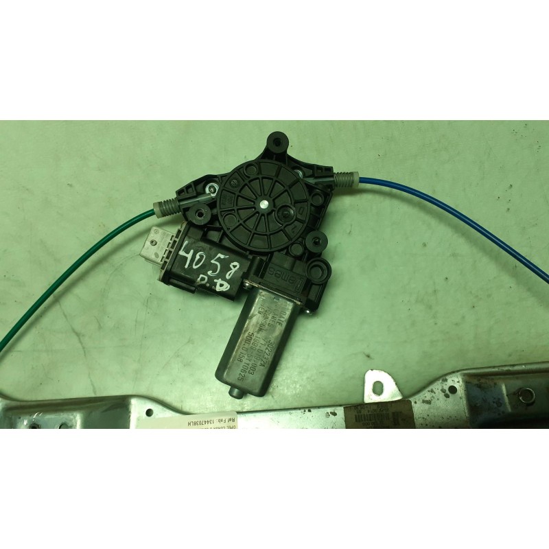 Recambio de elevalunas delantero derecho para opel corsa d selective referencia OEM IAM 13447038LH 541613212 ELECTRICO
