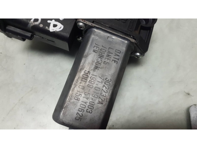 Recambio de elevalunas delantero derecho para opel corsa d selective referencia OEM IAM 13447038LH 541613212 ELECTRICO