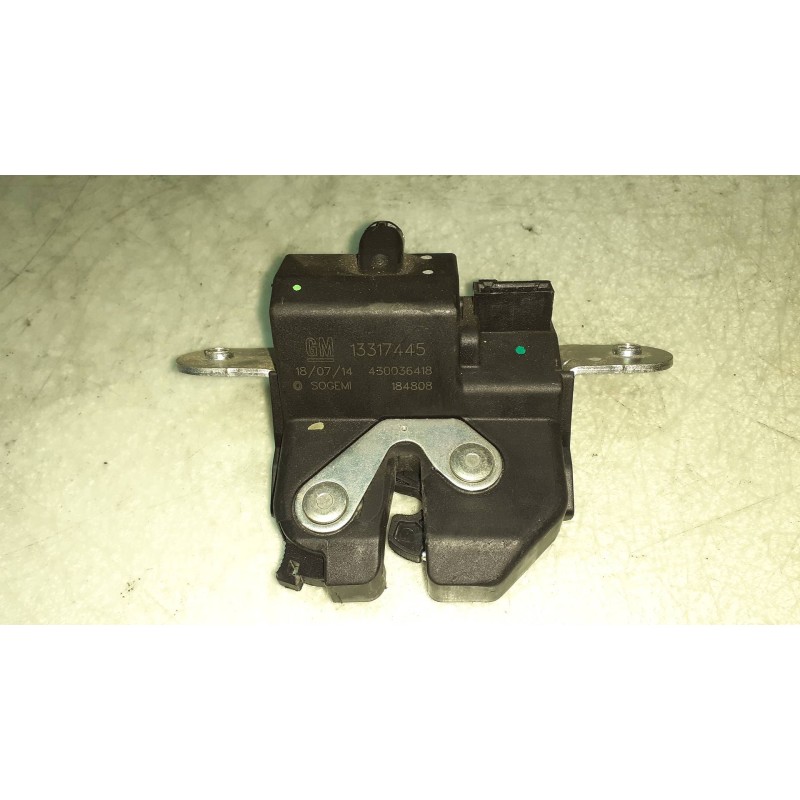 Recambio de cerradura maletero / porton para opel corsa d selective referencia OEM IAM 13317445 184808 430036418