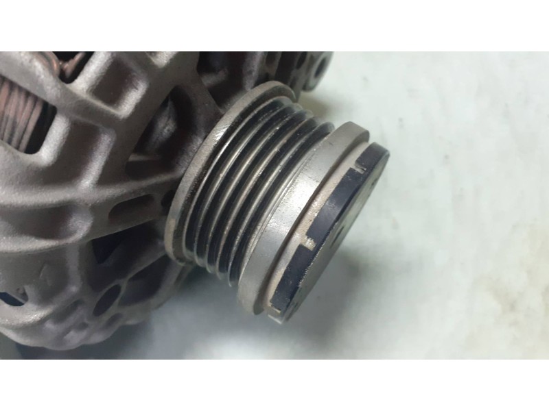Recambio de alternador para opel corsa d selective referencia OEM IAM 13588296 VALEO 140A