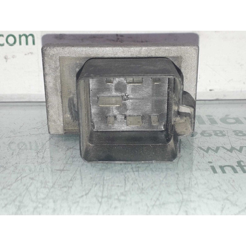 Recambio de caja precalentamiento para opel vivaro combi 2.7t corto referencia OEM IAM 7700115078  NAGARES