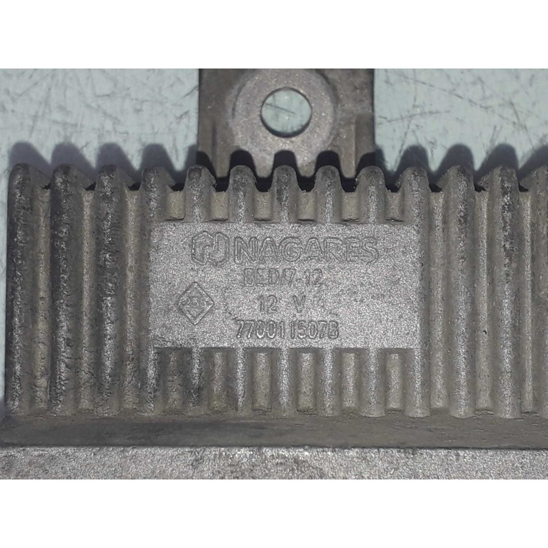 Recambio de caja precalentamiento para opel vivaro combi 2.7t corto referencia OEM IAM 7700115078  NAGARES