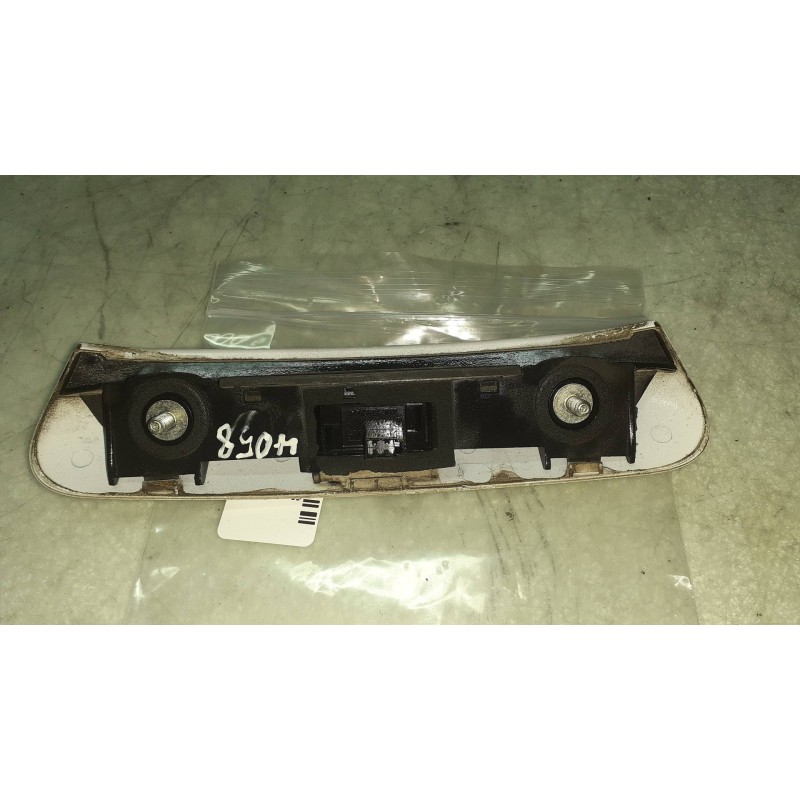 Recambio de maneta exterior porton para opel corsa d selective referencia OEM IAM   BLANCO