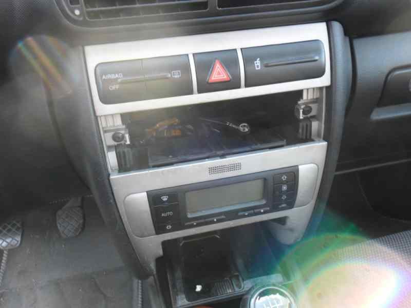 seat leon (1m1) del año 2004