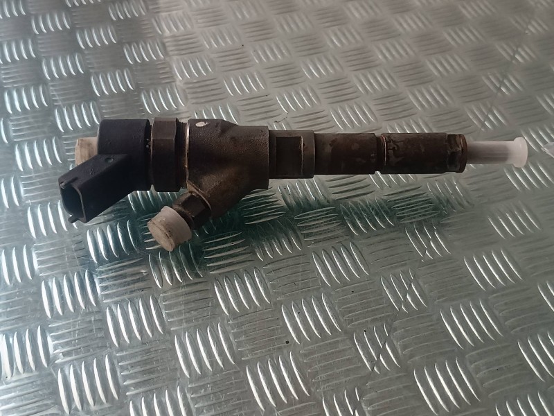 Recambio de inyector para peugeot 406 berlina (s1/s2) sldt referencia OEM IAM 9635196580 0445110008 BOSCH