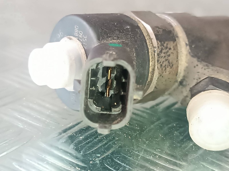 Recambio de inyector para peugeot 406 berlina (s1/s2) stdt referencia OEM IAM 9637536080 0445110044 BOSCH