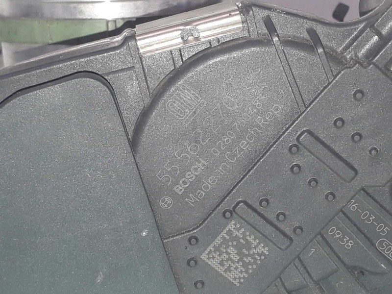 Recambio de caja mariposa para opel corsa e expression referencia OEM IAM 55562270 0280750483 BOSCH