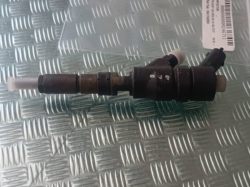 Recambio de inyector para peugeot 406 berlina (s1/s2) stdt referencia OEM IAM 9641742880 0445110076 BOSCH