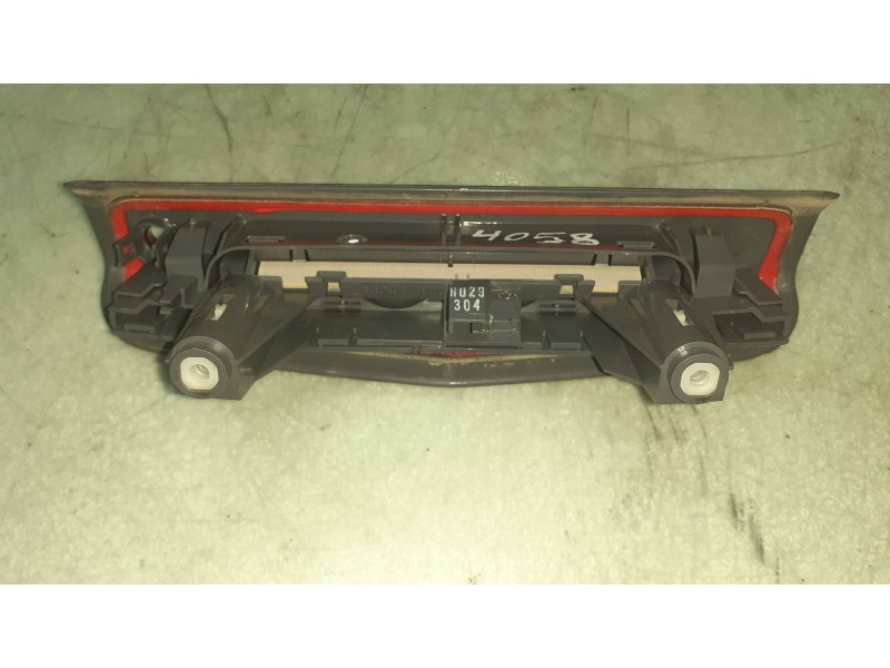 Recambio de luz central de freno para opel corsa d selective referencia OEM IAM 316627975  HELLA