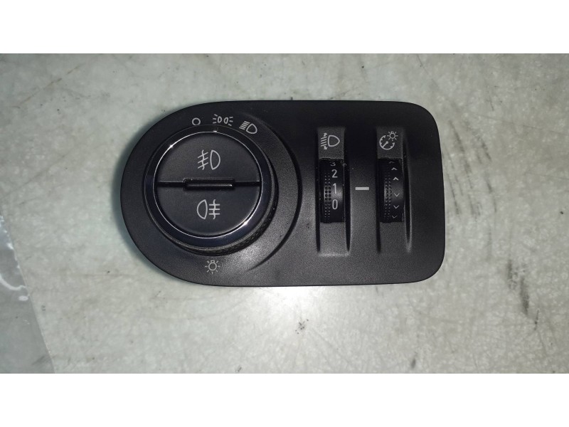 Recambio de mando luces para opel corsa d selective referencia OEM IAM 13310331 GM 321410