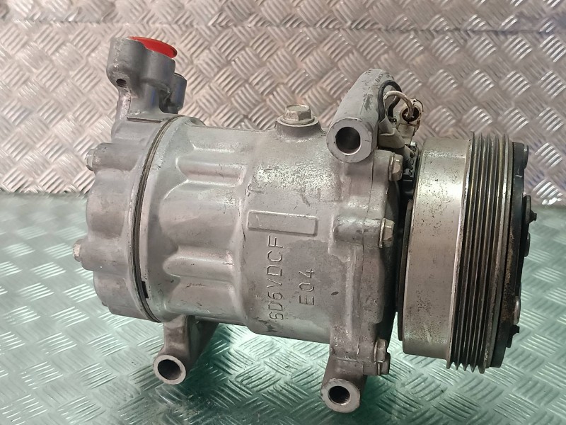 Recambio de compresor aire acondicionado para dacia sandero básico referencia OEM IAM 8200840899 SD6VDCF SANDEN