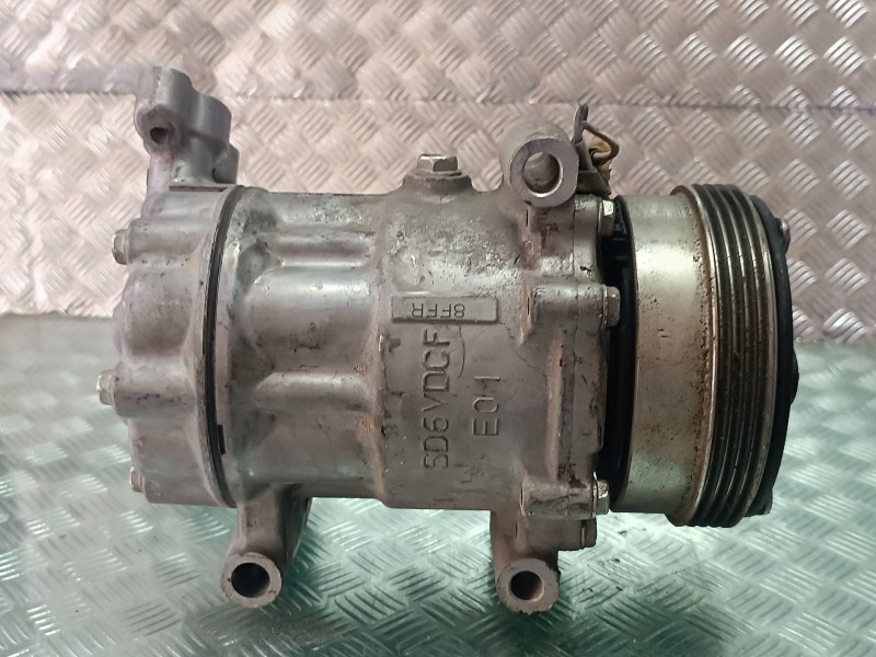 Recambio de compresor aire acondicionado para dacia sandero básico referencia OEM IAM 8200840899 SD6VDCF SANDEN
