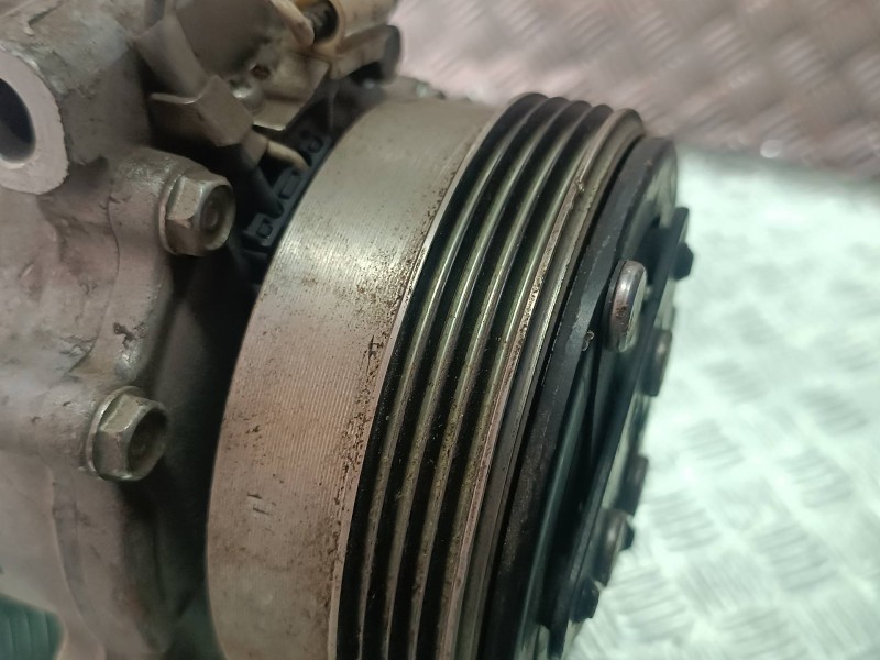 Recambio de compresor aire acondicionado para dacia sandero básico referencia OEM IAM 8200840899 SD6VDCF SANDEN