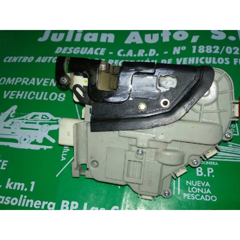 Recambio de cerradura puerta delantera izquierda para audi a1 (8x) attraction referencia OEM IAM 8X1837015 4+3 PINES BLANCO