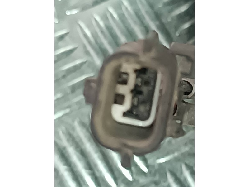 Recambio de compresor aire acondicionado para renault fluence dynamique referencia OEM IAM 8201025121 CR12SC CONECTOR 2 PINES