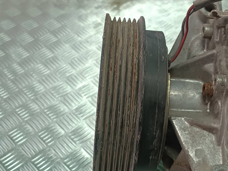 Recambio de compresor aire acondicionado para renault fluence dynamique referencia OEM IAM 8201025121 CR12SC CONECTOR 2 PINES