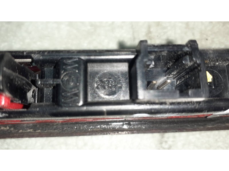 Recambio de luz central de freno para peugeot 107 urban referencia OEM IAM 3834  